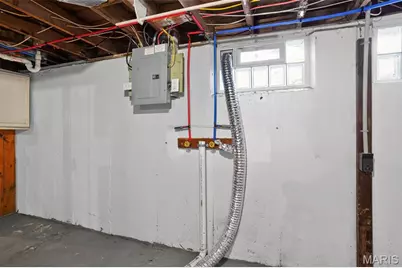 10129 Ashbrook Drive, Saint Louis, MO 63137 - Photo 31