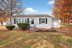 10129 Ashbrook Dr, Saint Louis, MO 63137 - Photo 3