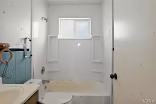 4423 Dabney Dr, Saint Louis, MO 63134 - Photo 23