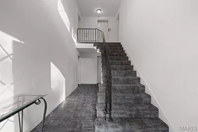 917 Claytonbrook Drive #3, Ballwin, MO 63011 - Photo 5