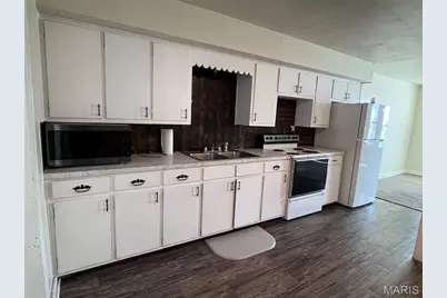 114 The Square #112, Linn, MO 65051 - Photo 13