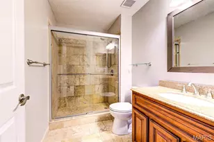 13819 Amiot Dr, Maryland Heights, MO 63146 - Photo 25