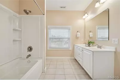 5325 Bischoff Avenue, Saint Louis, MO 63110 - Photo 23