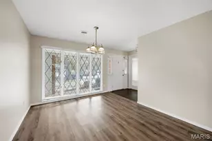 569 Highland Ridge Dr, Ballwin, MO 63011 - Photo 5