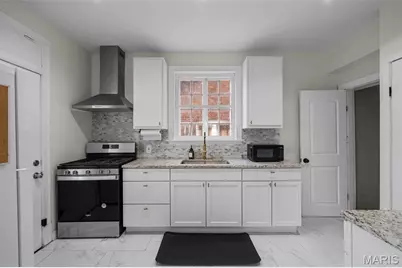 6827 Plymouth Avenue, University City, MO 63130 - Photo 17