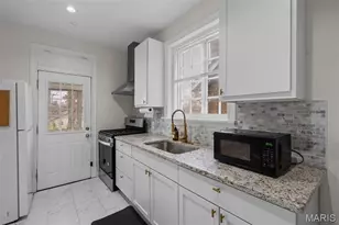 6827 Plymouth Ave, University City, MO 63130 - Photo 19