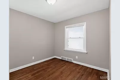 1221 Thatcher Avenue, Saint Louis, MO 63135 - Photo 7