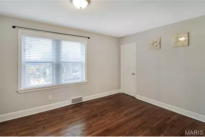 8729 Bridgeport Avenue, Saint Louis, MO 63144 - Photo 13