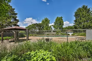 10374 Chimney Rock Dr, Saint Louis, MO 63146 - Photo 35