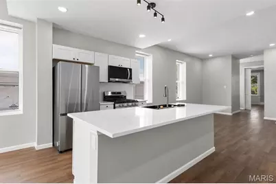 2336 Russell Boulevard, Saint Louis, MO 63104 - Photo 13