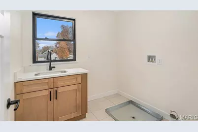 12430 Somerset Place Drive, Saint Louis, MO 63128 - Photo 27