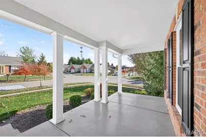 14734 Ladue Bluffs Crossing Drive, Chesterfield, MO 63017 - Photo 5