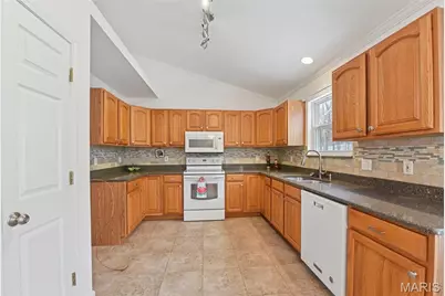 6115 Shenandoah Drive, Hillsboro, MO 63050 - Photo 11