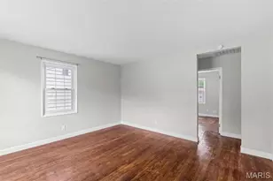 2490 Mullanphy Ln, Florissant, MO 63031 - Photo 7