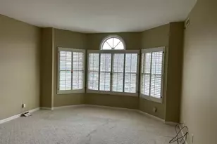 567 Sarah Ln, Creve Coeur, MO 63141 - Photo 17