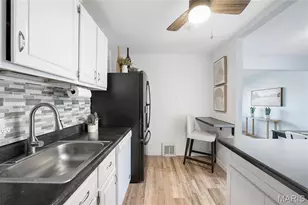 8014 Morgan Ford Rd, Saint Louis, MO 63123 - Photo 9