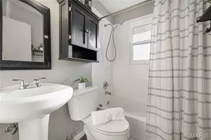 8014 Morgan Ford Rd, Saint Louis, MO 63123 - Photo 15