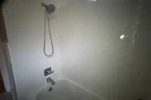 5730 Park Ln, Saint Louis, MO 63147 - Photo 9