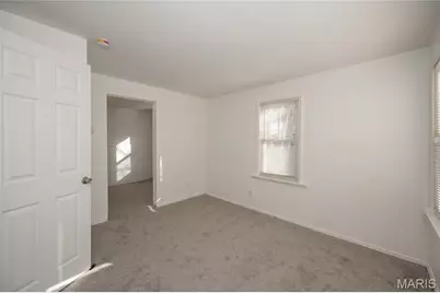 10267 Niblic Drive, Overland, MO 63114 - Photo 11