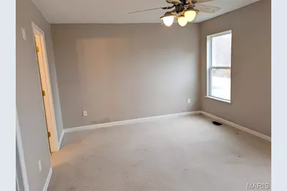 488 Fortress Court, Saint Charles, MO 63303 - Photo 11