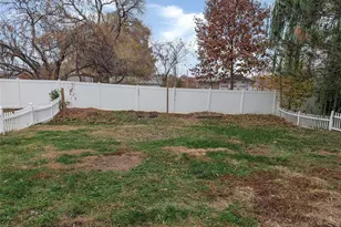 488 Fortress Ct, Saint Charles, MO 63303 - Photo 3