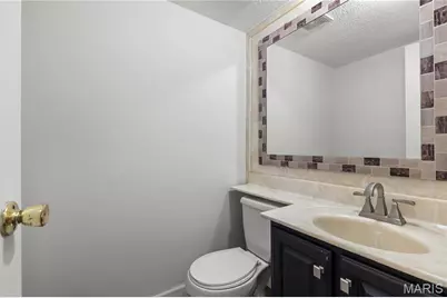 1011 Fairways Drive, Lake Saint Louis, MO 63367 - Photo 15