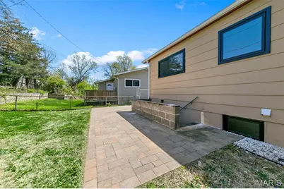 10421 Fourwinds Court, Saint Louis, MO 63114 - Photo 35