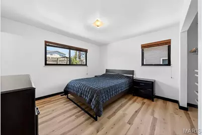 10421 Fourwinds Court, Saint Louis, MO 63114 - Photo 21