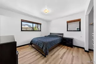 10421 Fourwinds Ct, Saint Louis, MO 63114 - Photo 21