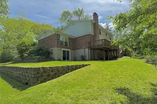 135 Greentrails Dr S, Chesterfield, MO 63017 - Photo 37