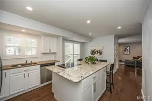 135 Greentrails Dr S, Chesterfield, MO 63017 - Photo 13