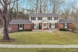 135 Greentrails Dr S, Chesterfield, MO 63017 - Photo 1