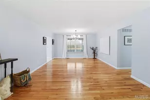 9624 Chamblin Dr, Saint Louis, MO 63123 - Photo 9