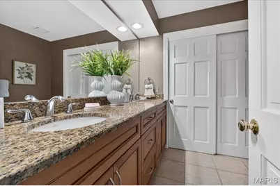 12044 Carberry Place, Town and Country, MO 63131 - Photo 25