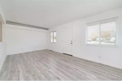 10093 Viscount Drive, Saint Louis, MO 63136 - Photo 3