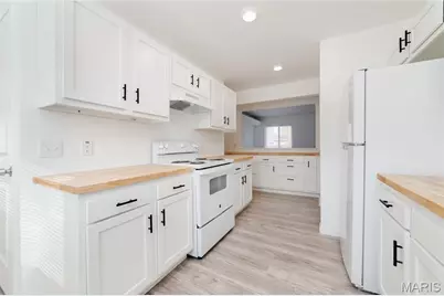 10093 Viscount Drive, Saint Louis, MO 63136 - Photo 5