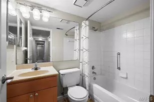 7409 Triwoods Dr, Shrewsbury, MO 63119 - Photo 17