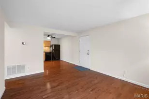 7409 Triwoods Dr, Shrewsbury, MO 63119 - Photo 7