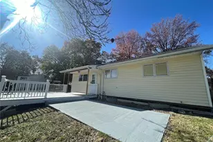 13 E Meadow Ln, Ellisville, MO 63021 - Photo 7