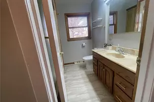 13 E Meadow Ln, Ellisville, MO 63021 - Photo 15