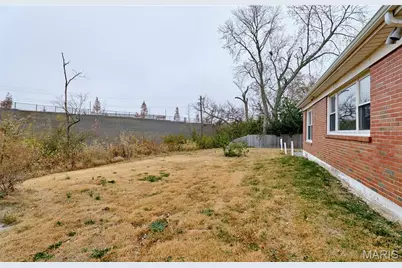 8637 Mayflower Court, Saint Louis, MO 63132 - Photo 37