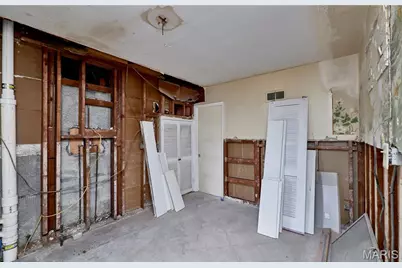 8637 Mayflower Court, Saint Louis, MO 63132 - Photo 21