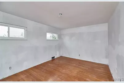 8637 Mayflower Court, Saint Louis, MO 63132 - Photo 23