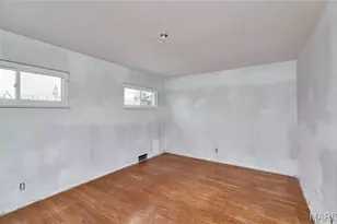 8637 Mayflower Ct, Saint Louis, MO 63132 - Photo 23