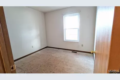 105 Hickory Drive, Troy, MO 63379 - Photo 13