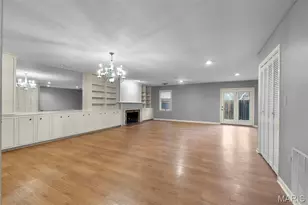 1330 N Sprigg St, Cape Girardeau, MO 63701 - Photo 5