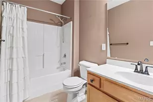 35 Kassebaum Ln, Saint Louis, MO 63129 - Photo 23