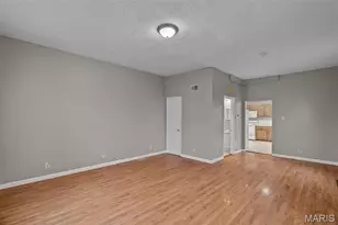 4267 Miami St, Saint Louis, MO 63116 - Photo 3