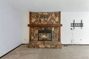 1327 Chatillon Estates Dr, Hazelwood, MO 63042 - Photo 19