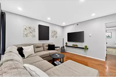 10032 Sakura Drive, Saint Louis, MO 63128 - Photo 3